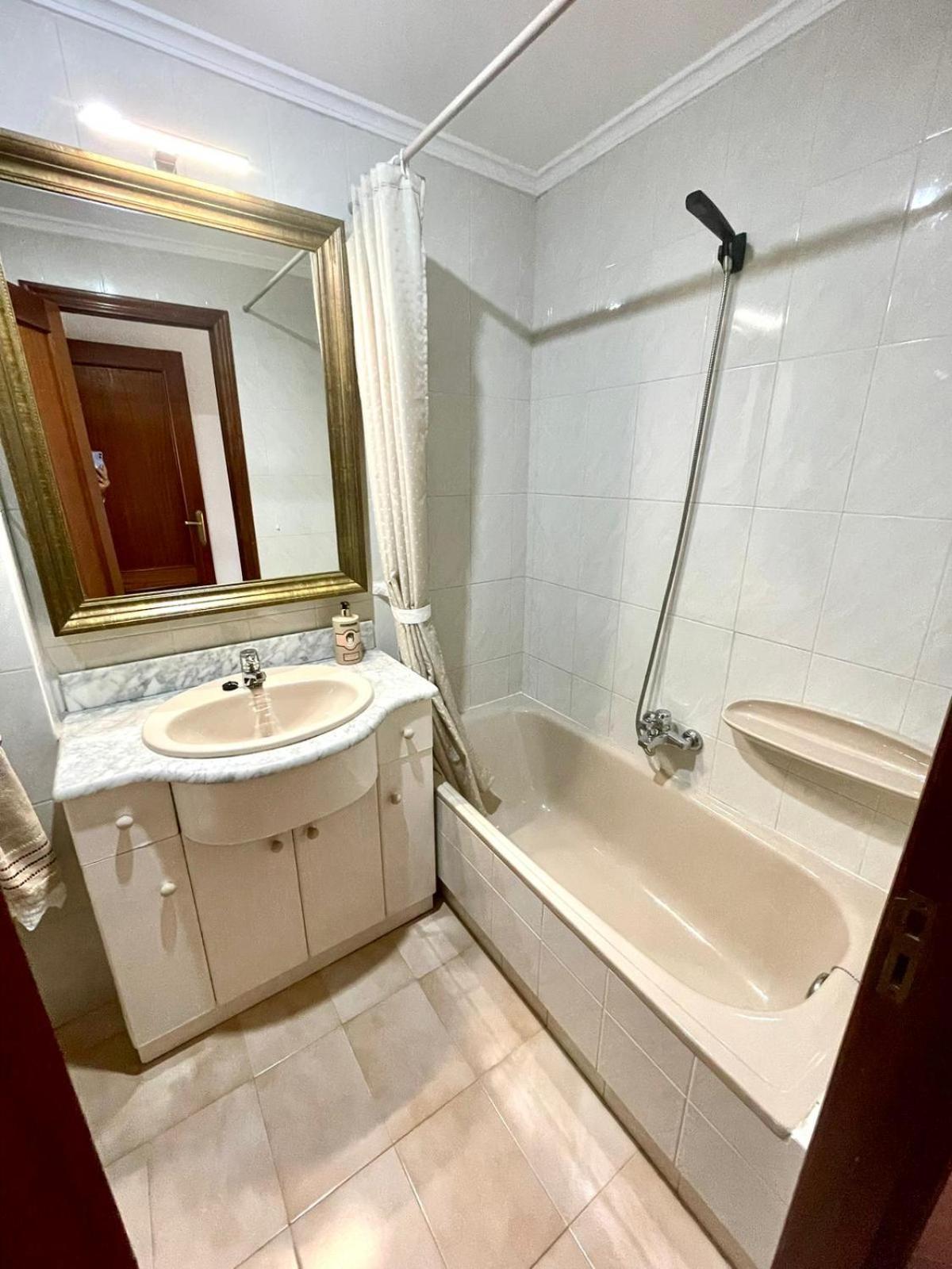 El Piso De Sabina Apartment Сантандер Екстериор снимка